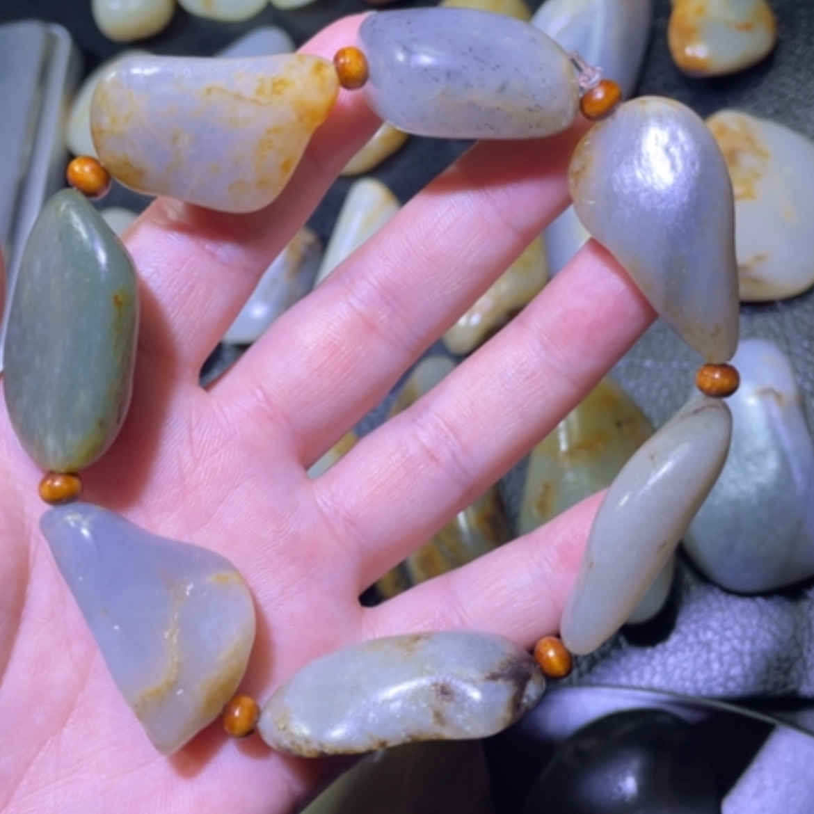 【闪购商品】颈饰未镶嵌和田玉（子料）