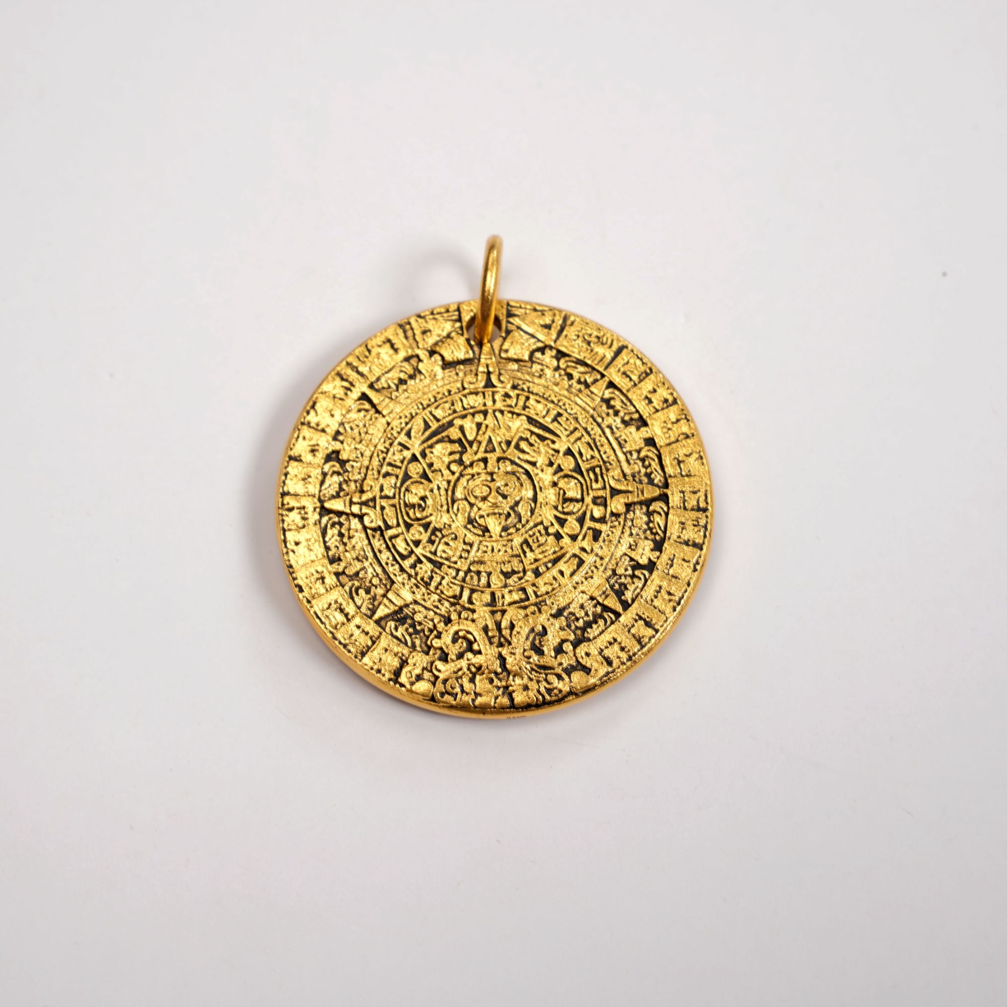 深圳水贝 足金 玛雅图腾圆牌吊坠 古法工艺  克价831/g