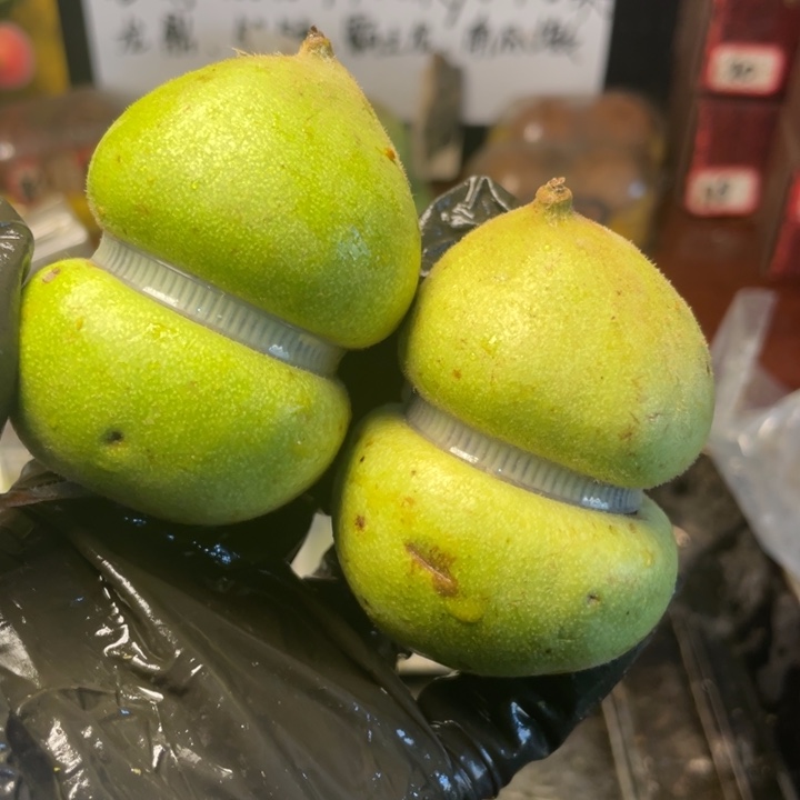 文玩核桃吊坠葫芦