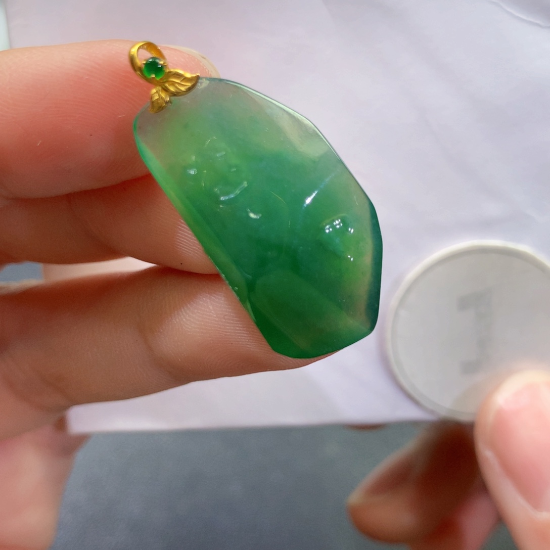 翡翠18K金镶嵌吊坠(不含链)