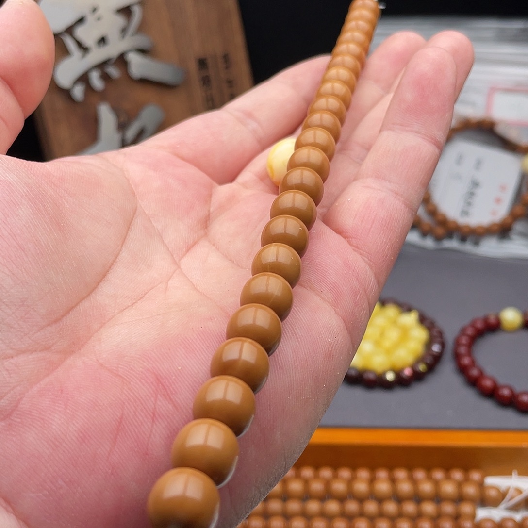 Q***Q吊坠猴头核桃配饰