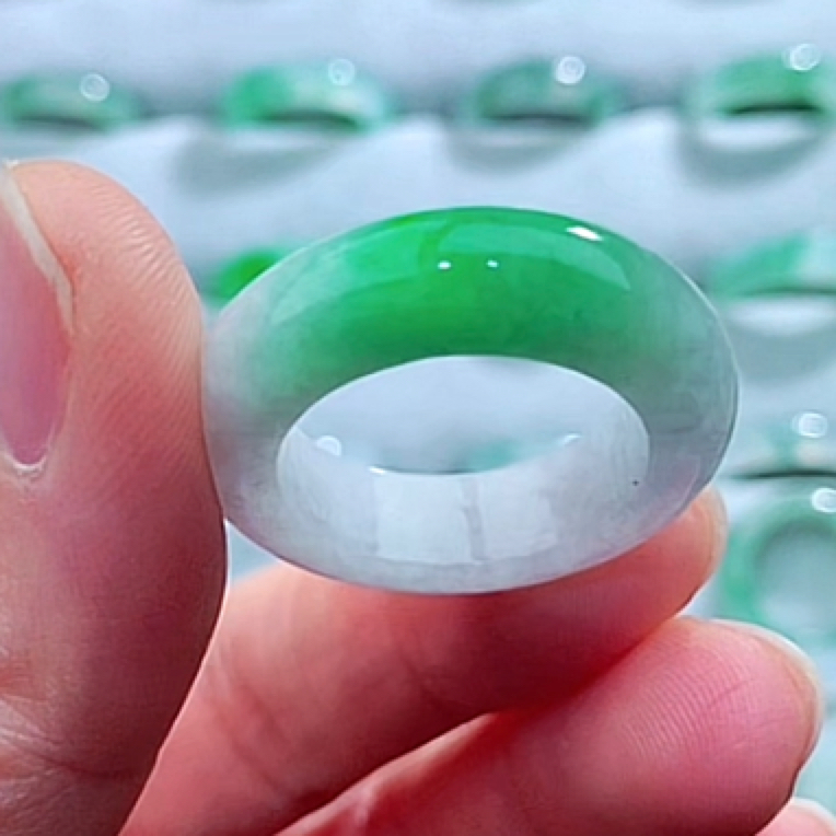 天然翡翠a货戒圈