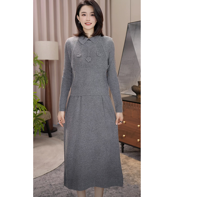 nuobeiyin/诺贝因冬季新款针织翻领连衣裙马甲两件套装 NAMM6967