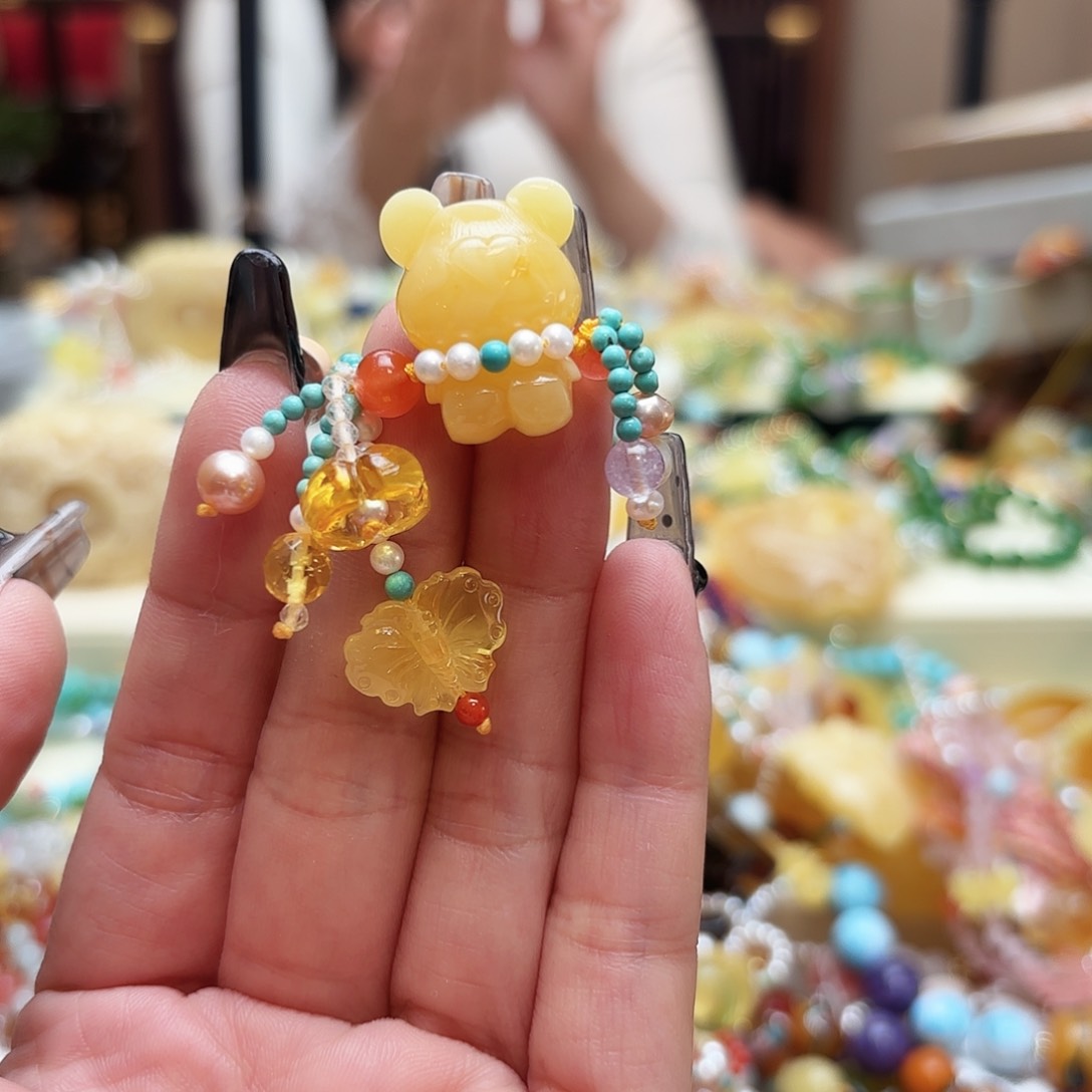 琥珀手链未镶嵌晚*?琥珀