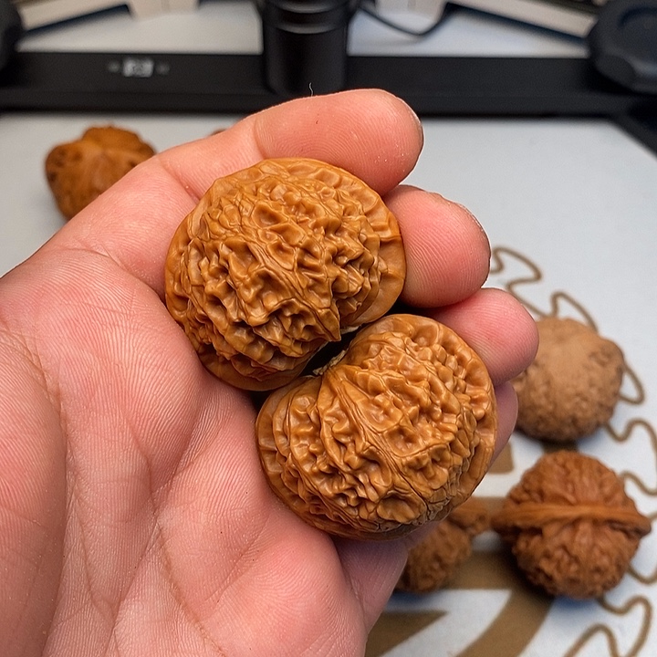 文玩核桃把件潇**哥宫灯40