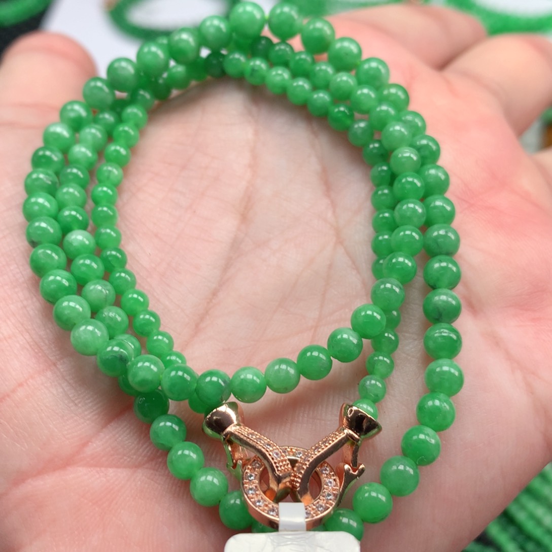 翡翠手链未镶嵌翡翠