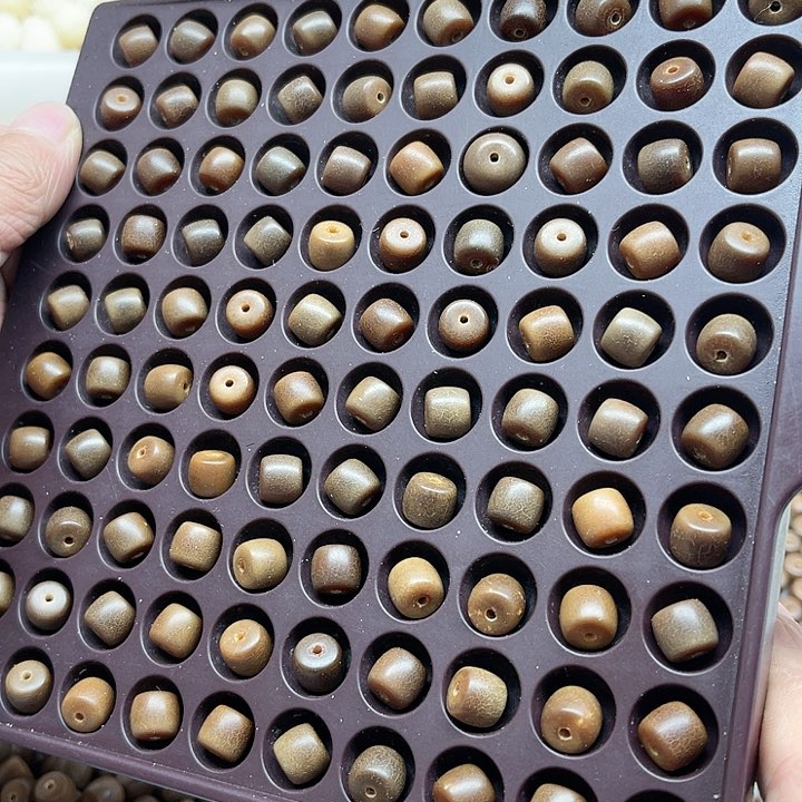 白玉菩提吊坠瑕疵9-7风化直切100颗卡灯牌宠100颗