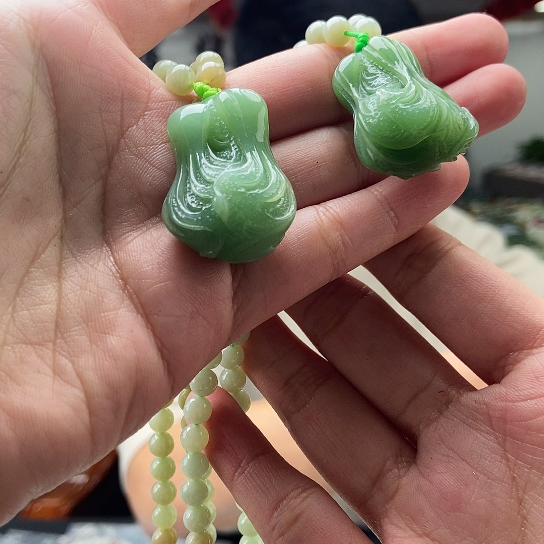 和田玉颜色多样性发拍一发一未镶嵌