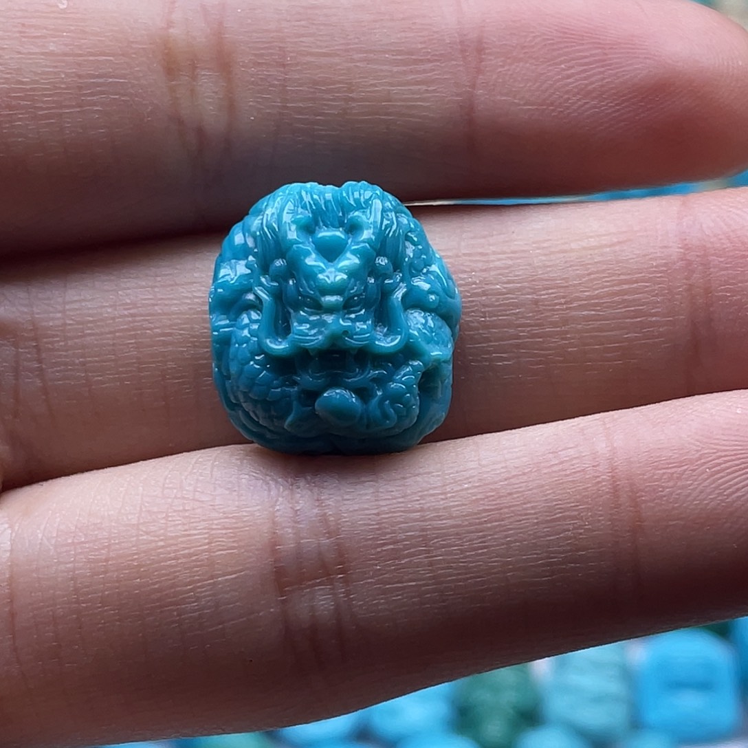 绿松石未镶嵌颈饰