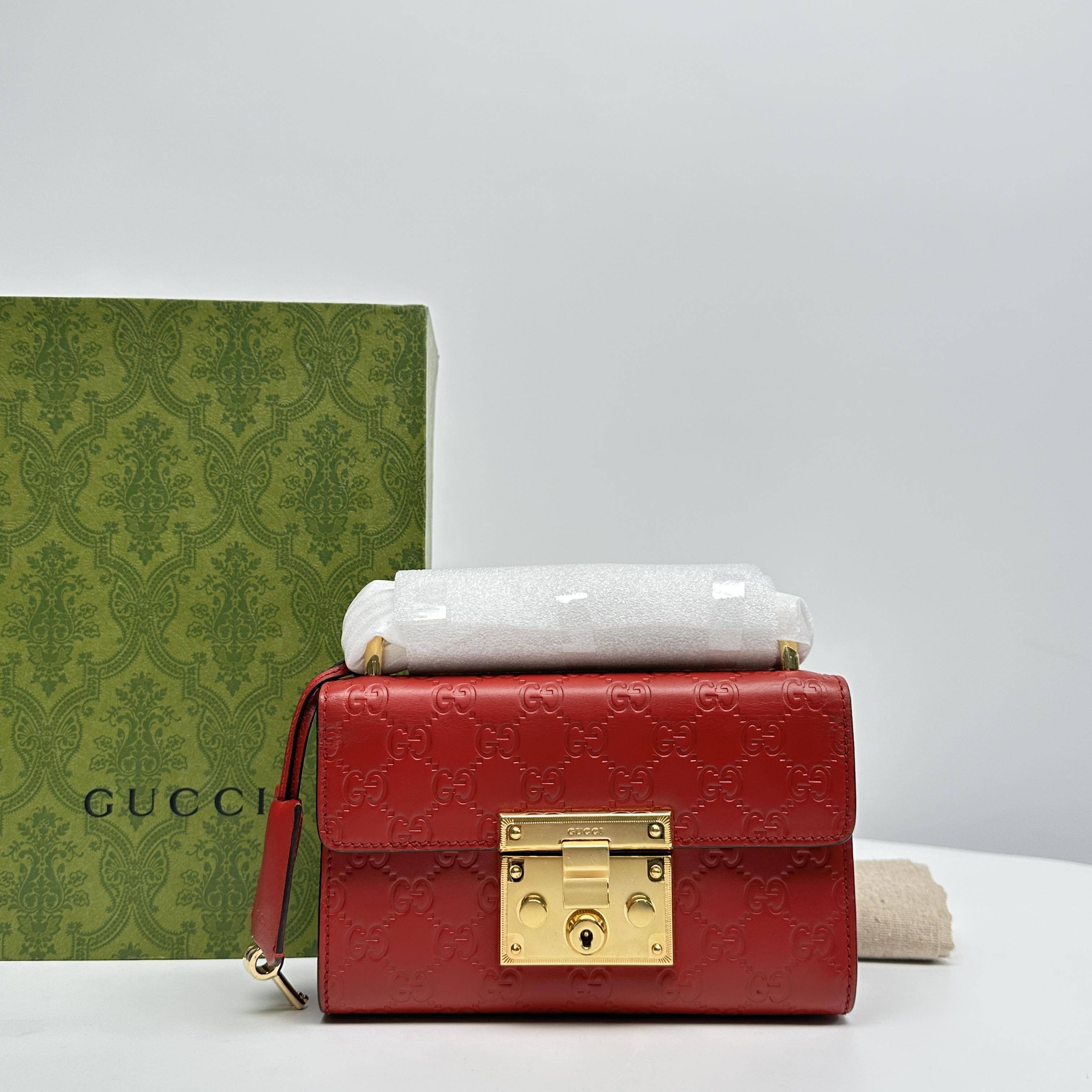 胖虎安安/古驰/95新/公价0/箱包/斜挎包/312501230315