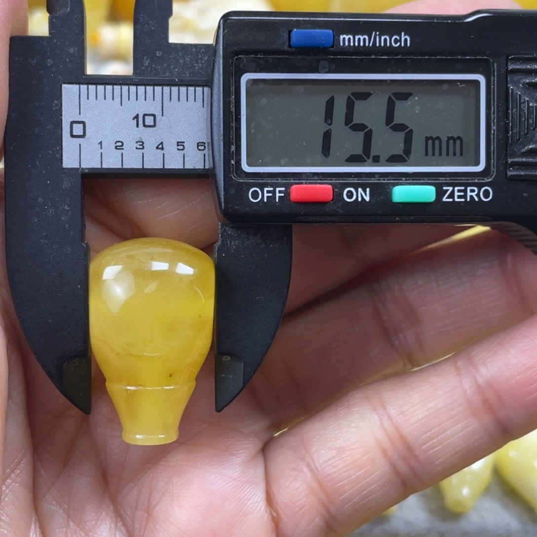 蜜蜡未镶嵌裸石31杂