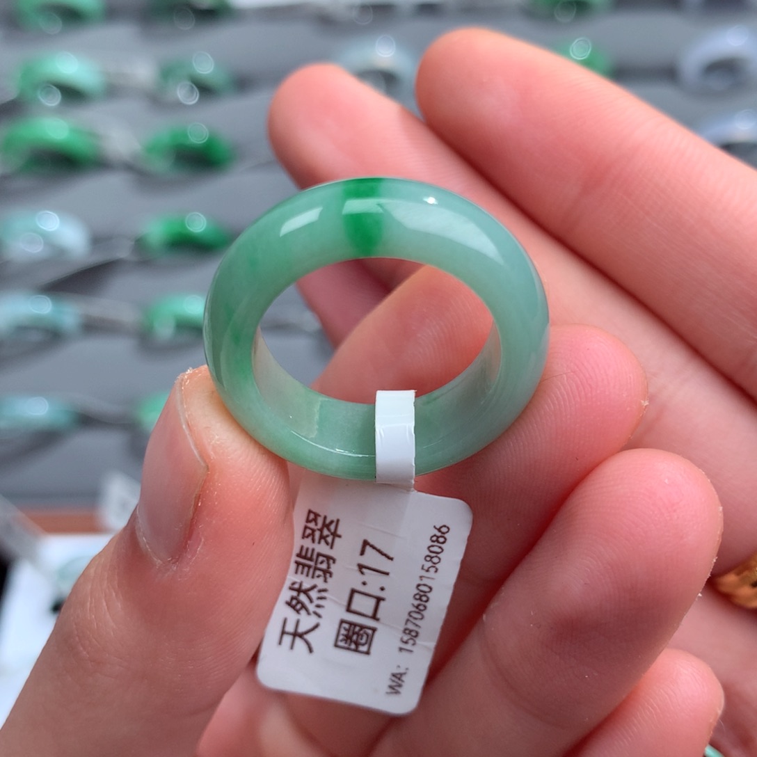 翡翠戒指未镶嵌天然