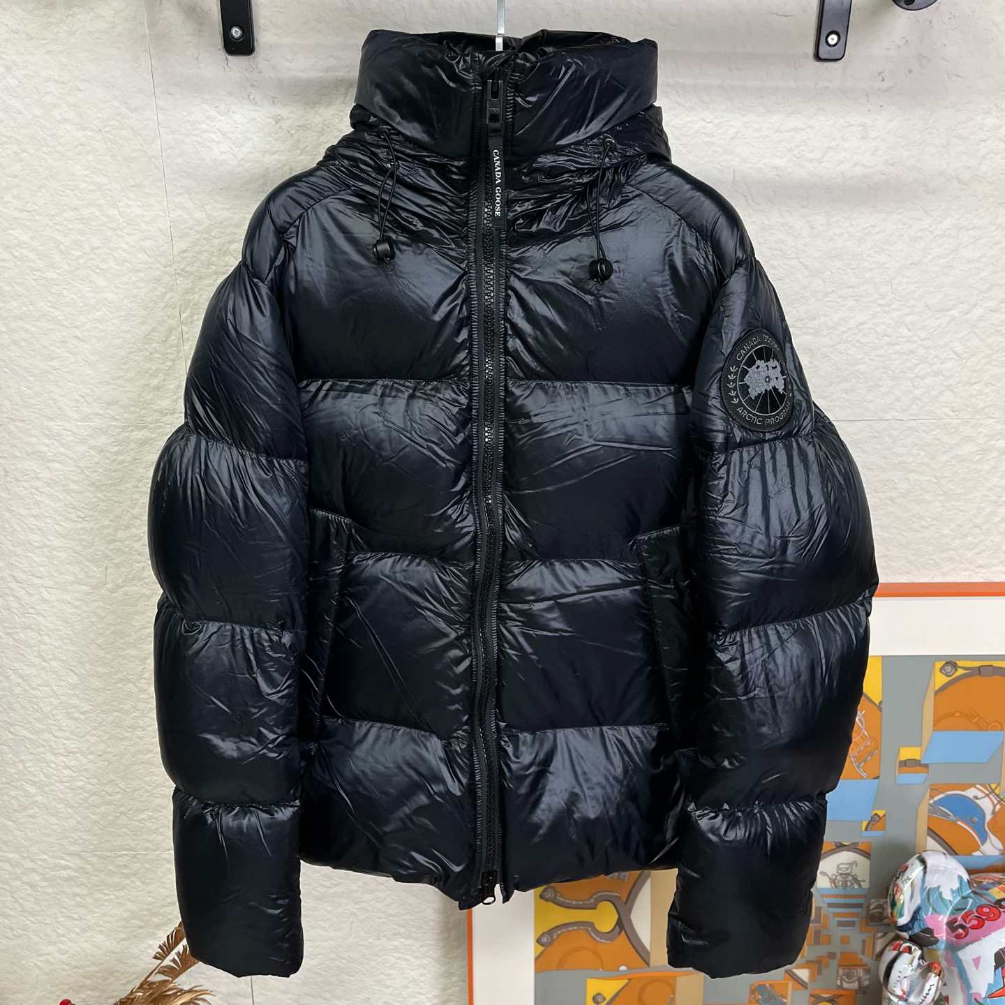 未使用 CANADA GOOSE Crofton系列泡芙款黑标羽绒服/M码/2511255