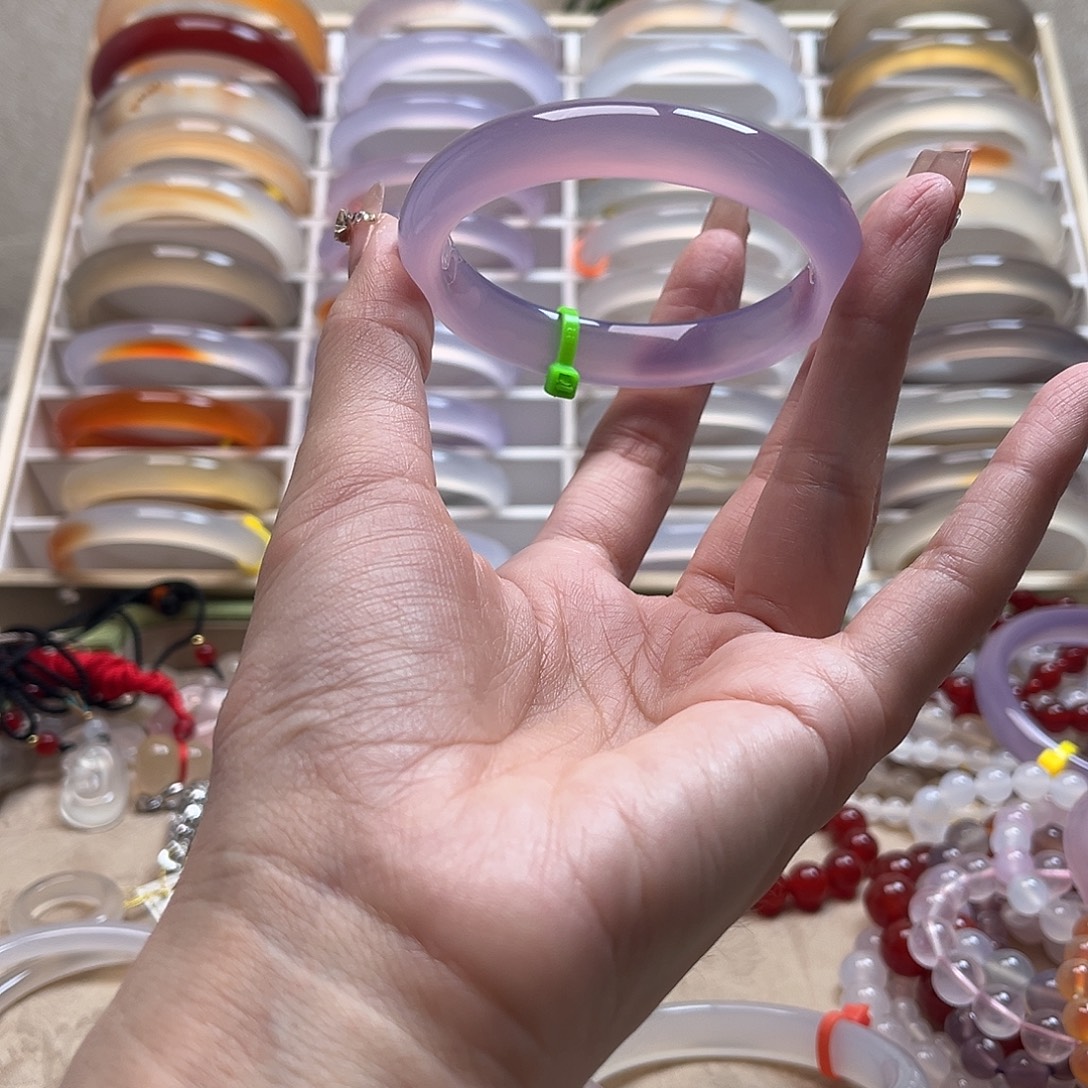 F***歆玛瑙/玉髓未镶嵌手镯