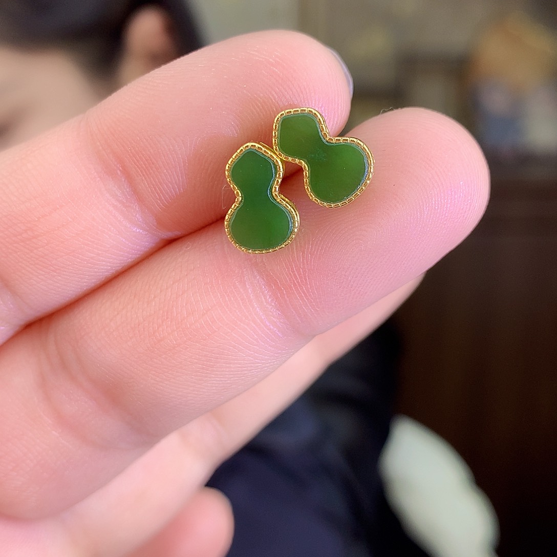 颈饰银S925镶嵌和田玉（碧玉）耳饰