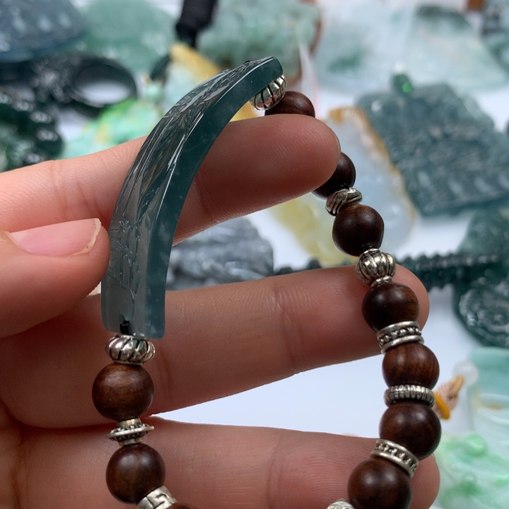 翡翠颈饰未镶嵌保真天然A货翡翠