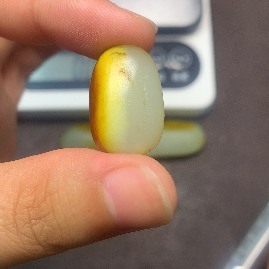 和田玉（糖玉）未镶嵌挂件