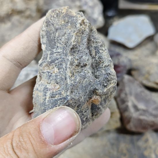 明***福玛瑙/玉髓未镶嵌原石