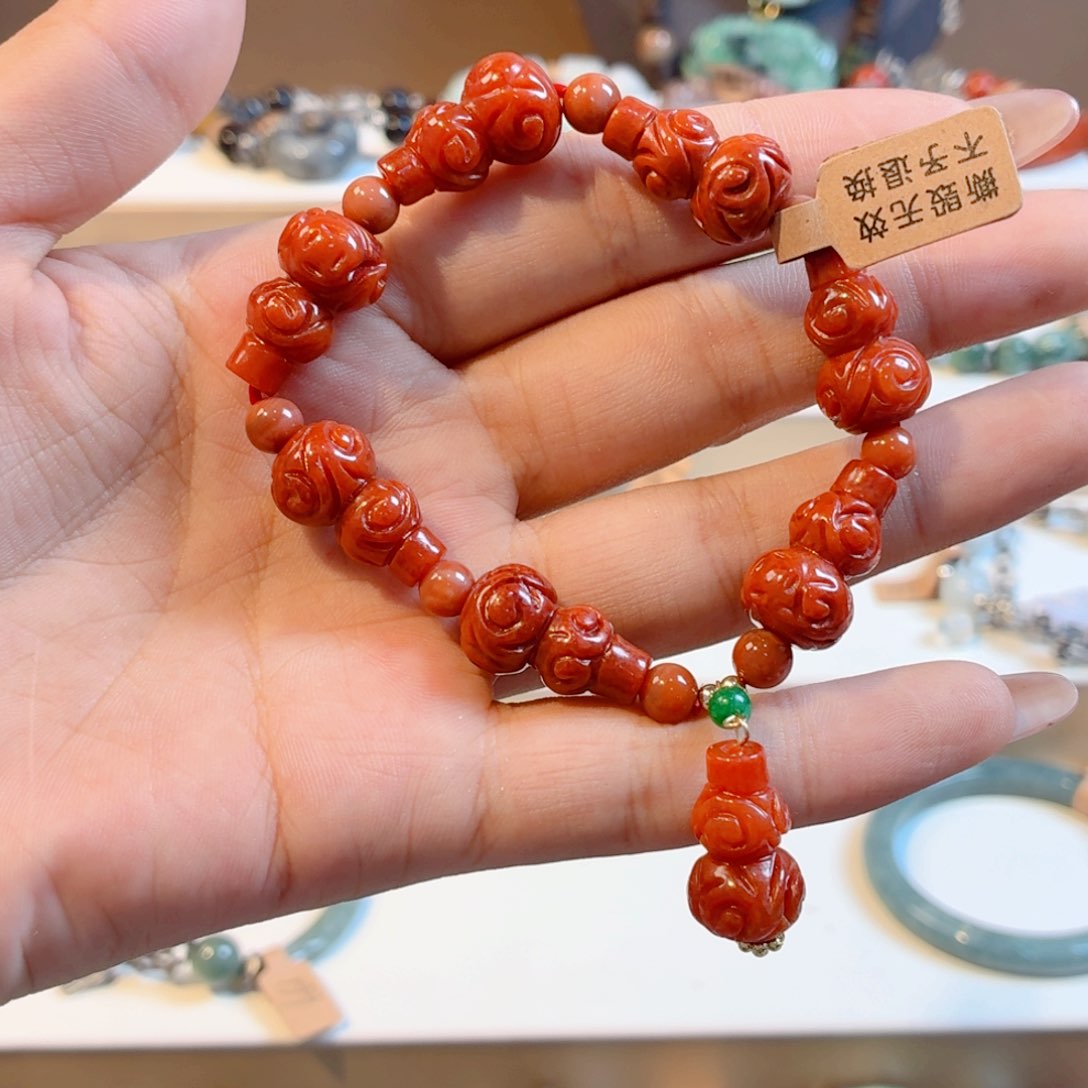 菲***菲未镶嵌手链翡翠手串