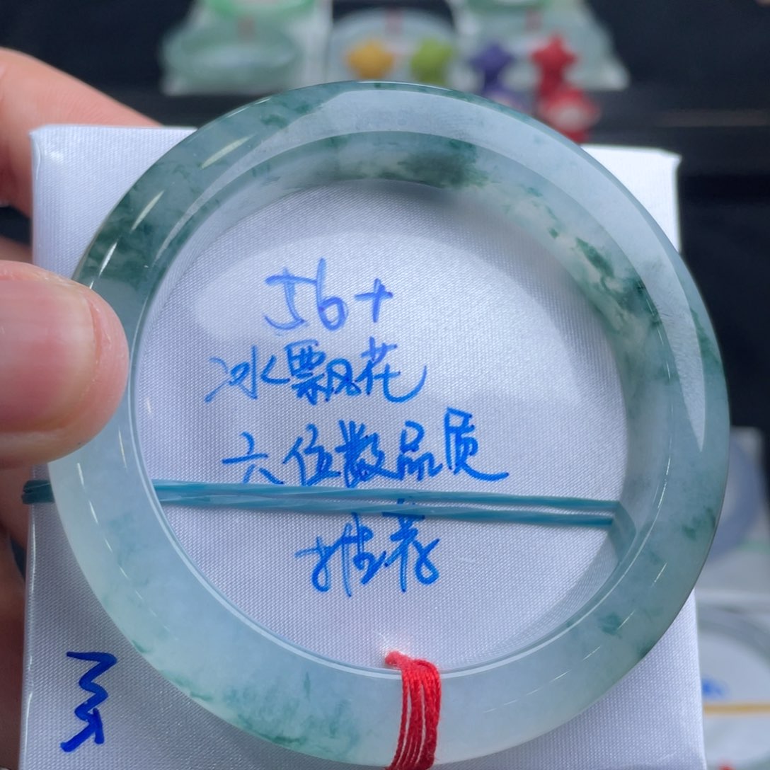 翡翠未镶嵌手镯翡翠手镯