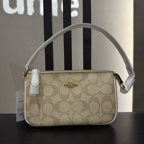 99新 COACH/蔻驰 S003麻将包  19*12