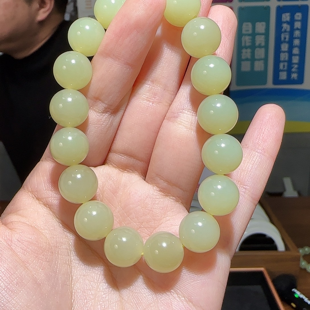 和田玉未镶嵌手链