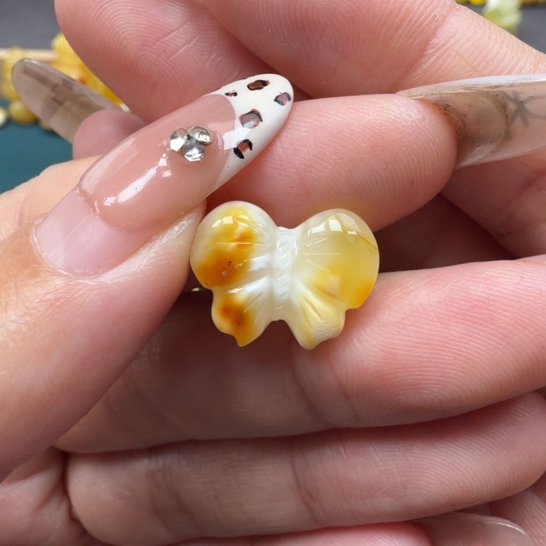 琥珀未镶嵌裸石蜜蜡