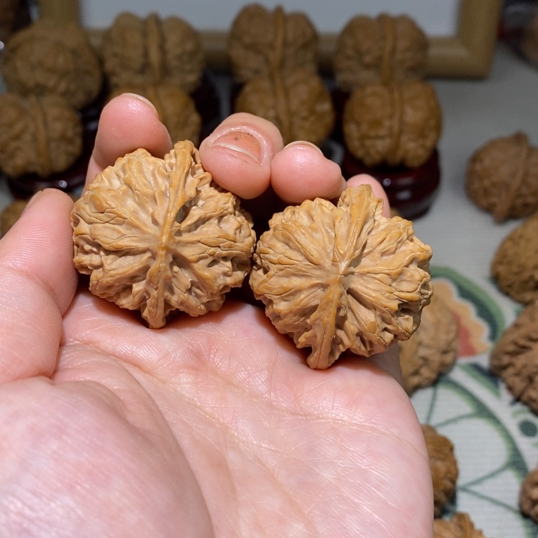 文玩核桃把件36尺苹果园