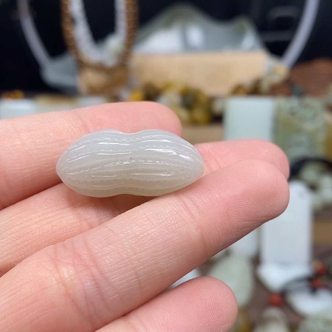 和田玉颈饰未镶嵌6