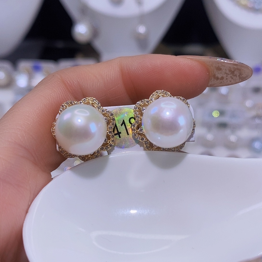 淡水珍珠耳饰未镶嵌