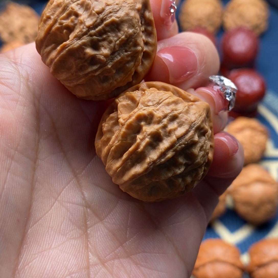 文玩核桃把件精品小手捻