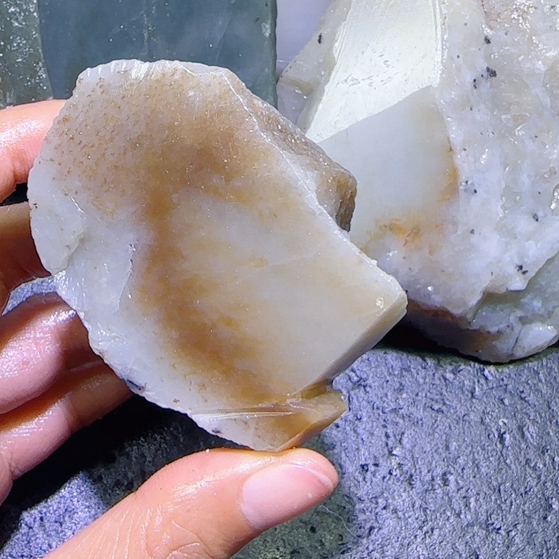 和田玉未镶嵌珠宝半成品