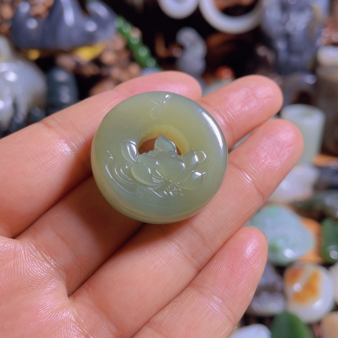 和田玉挂件未镶嵌