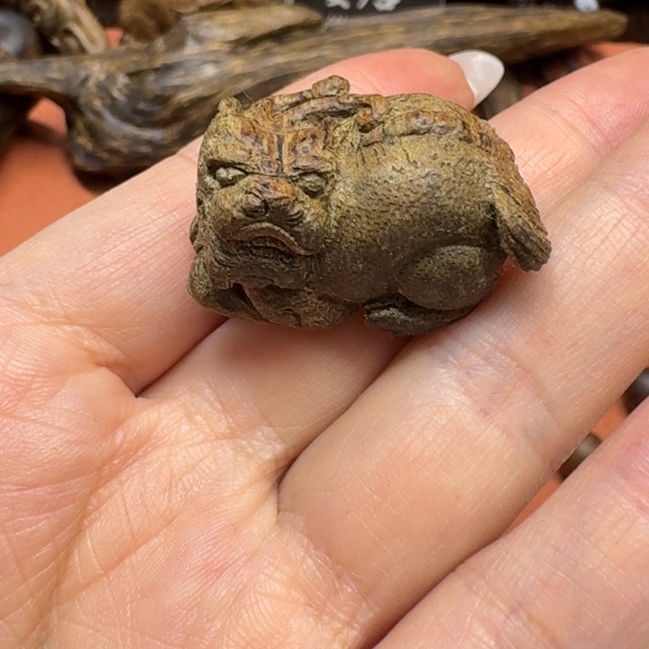 沉香吊坠馨安居沉香定制款