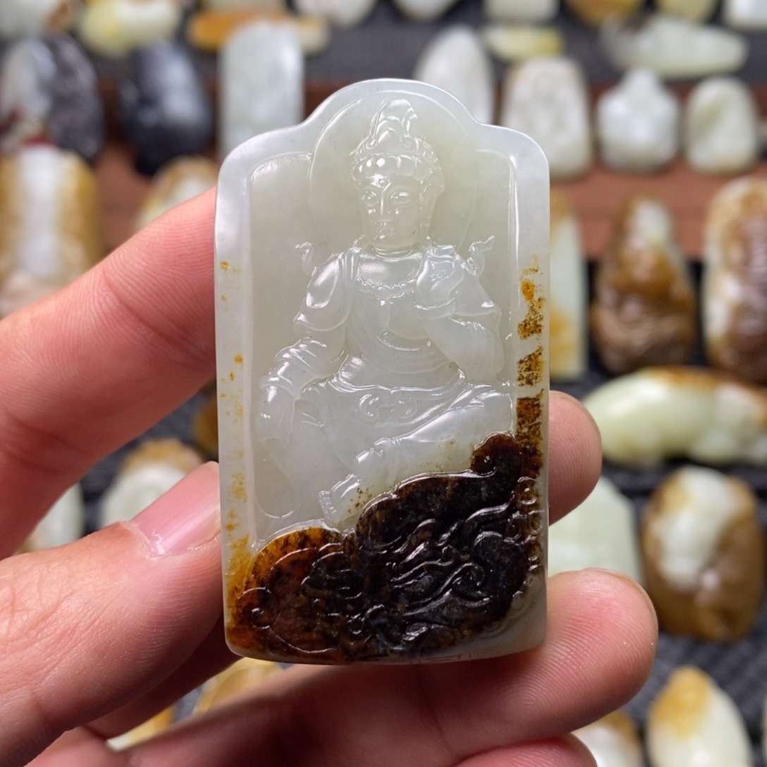 和田玉颈饰未镶嵌