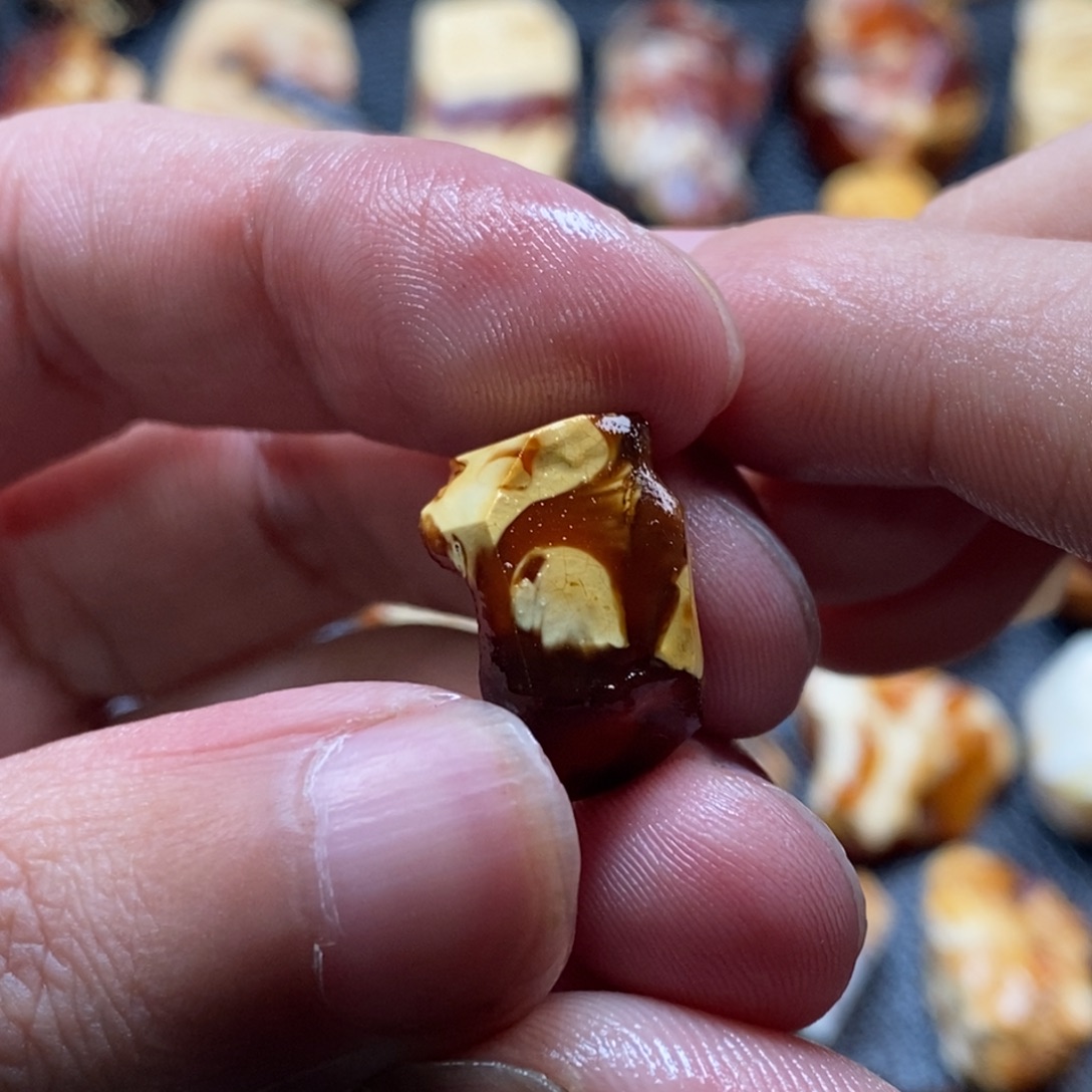 定制琥珀未镶嵌琥珀蜜蜡原石定制