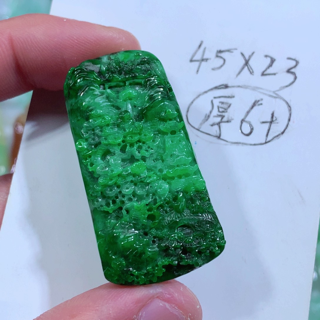 翡翠颈饰未镶嵌缅甸翡翠