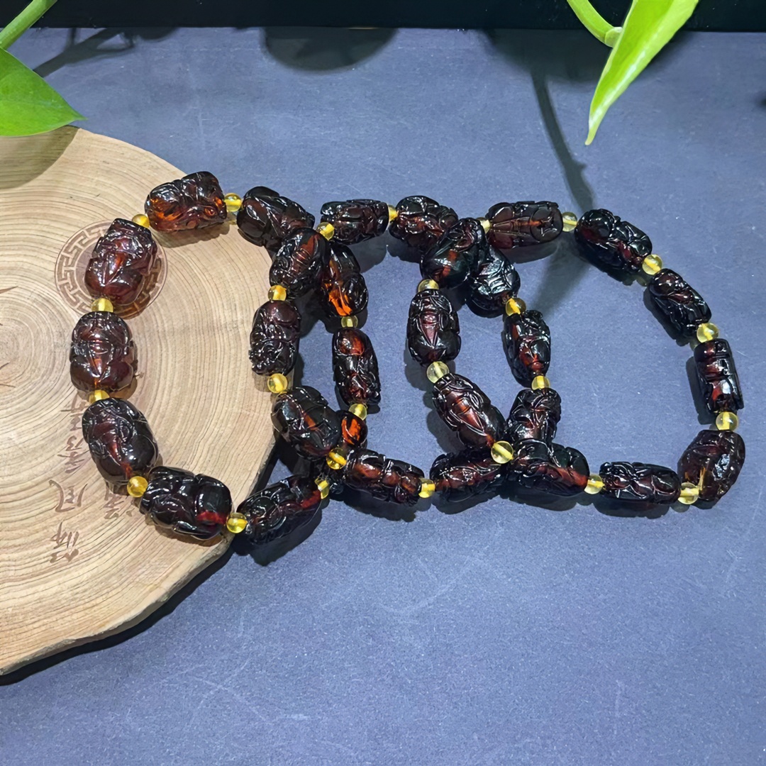M2178（玉姐珠宝）琥珀血翳珀貔貅手串（小）-多样性只发一件