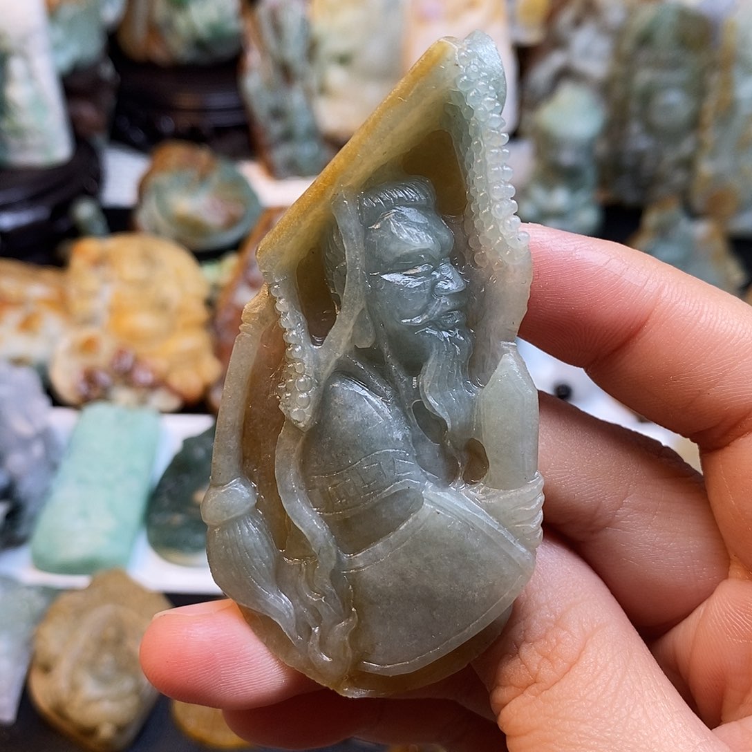 定制翡翠未镶嵌特色42