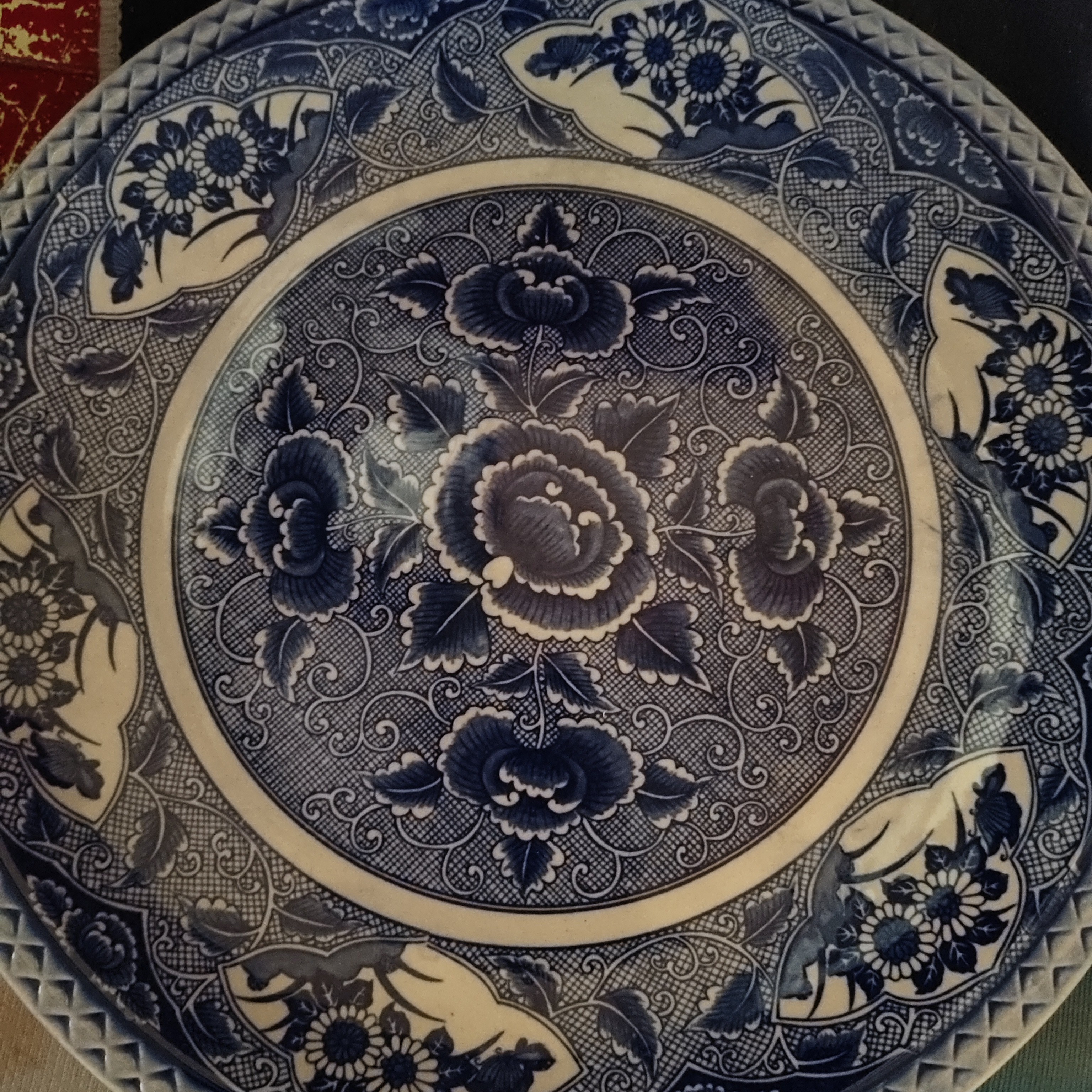 日货回流的文玩杂货。底款可以洗掉的。36厘米左右的宽。赏盘。