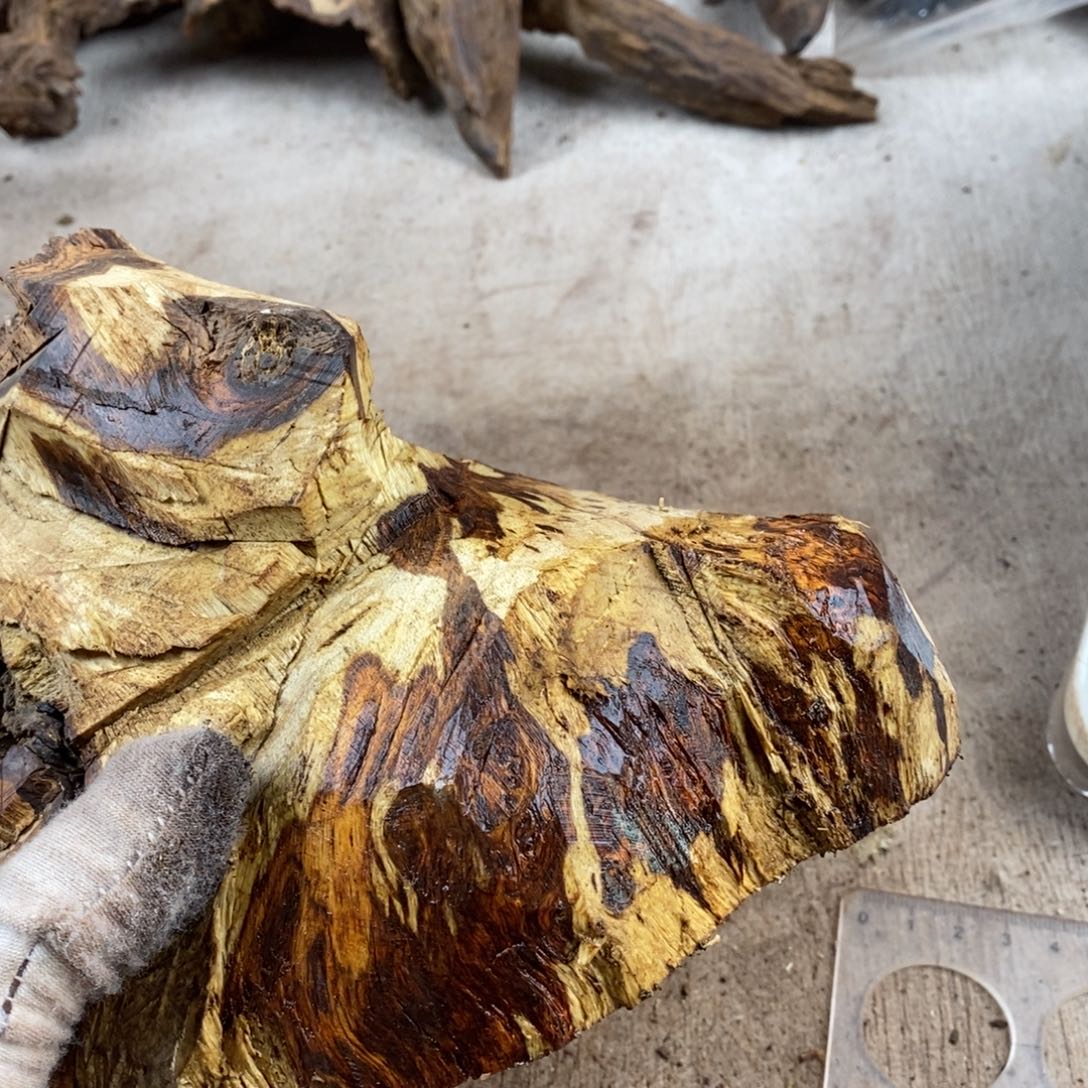 鱼***龍黄花梨/降香黄檀降香黄檀黄花梨