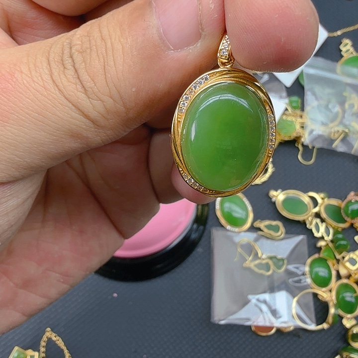 和田玉（碧玉）颈饰银S925镀金镶嵌