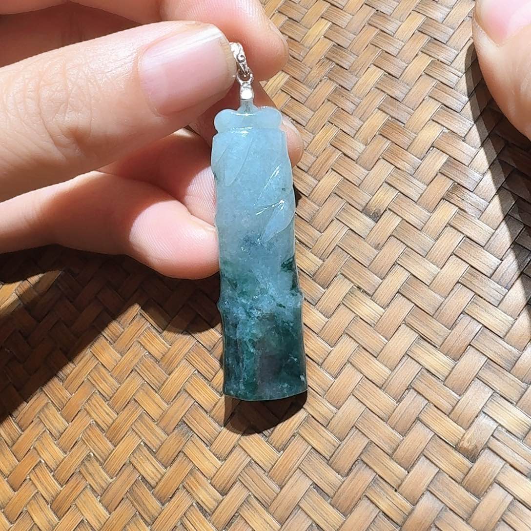 颈饰未镶嵌翡翠个性十足