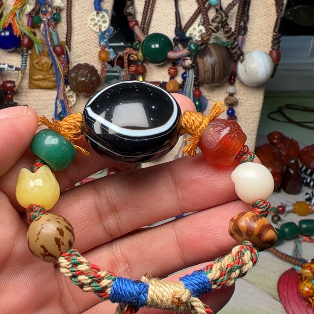 玛瑙/玉髓颈饰未镶嵌