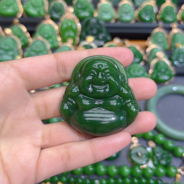 颈饰未镶嵌和田玉（碧玉）特价辣绿47m佛公编绳