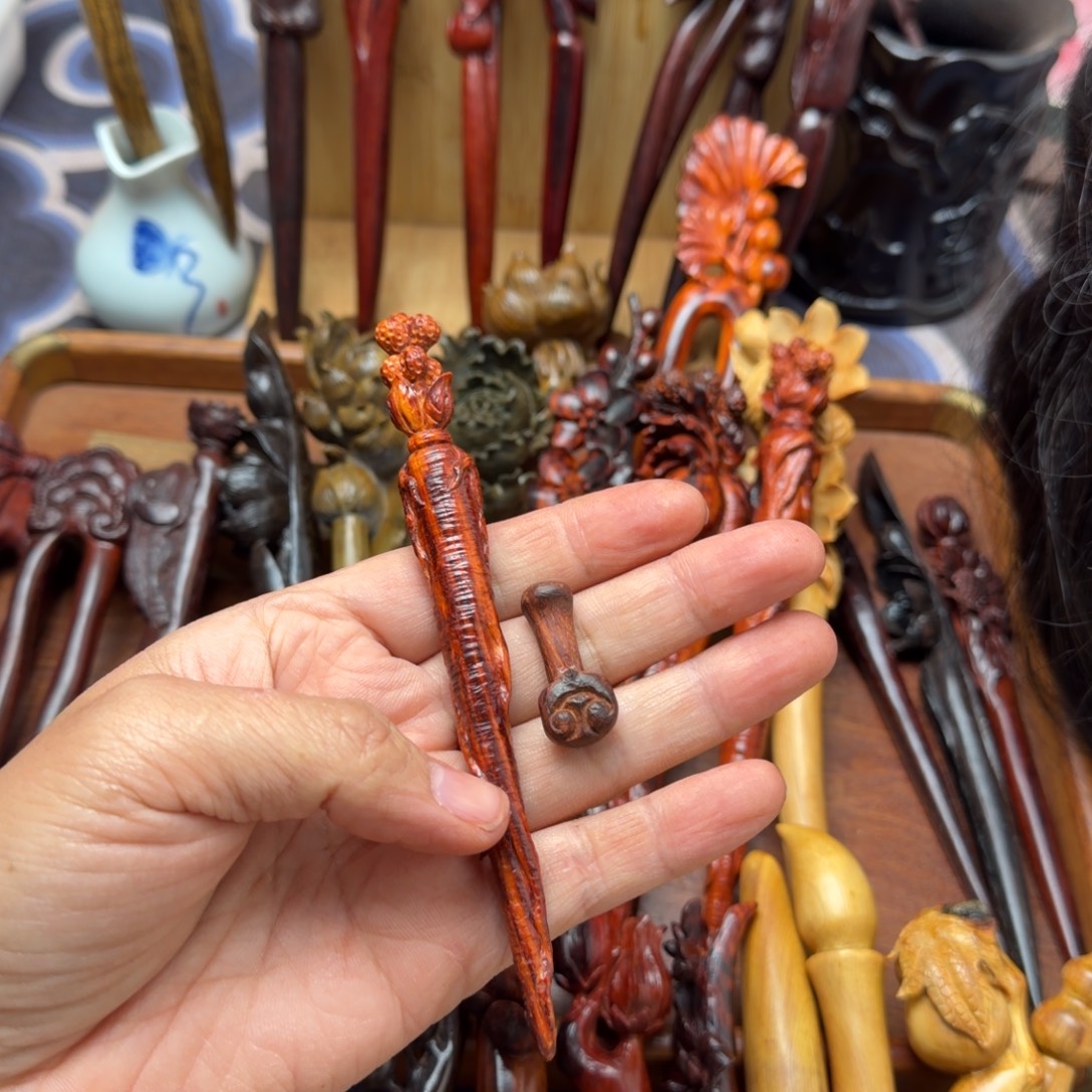 檀香紫檀（小叶紫檀）手工制作人参