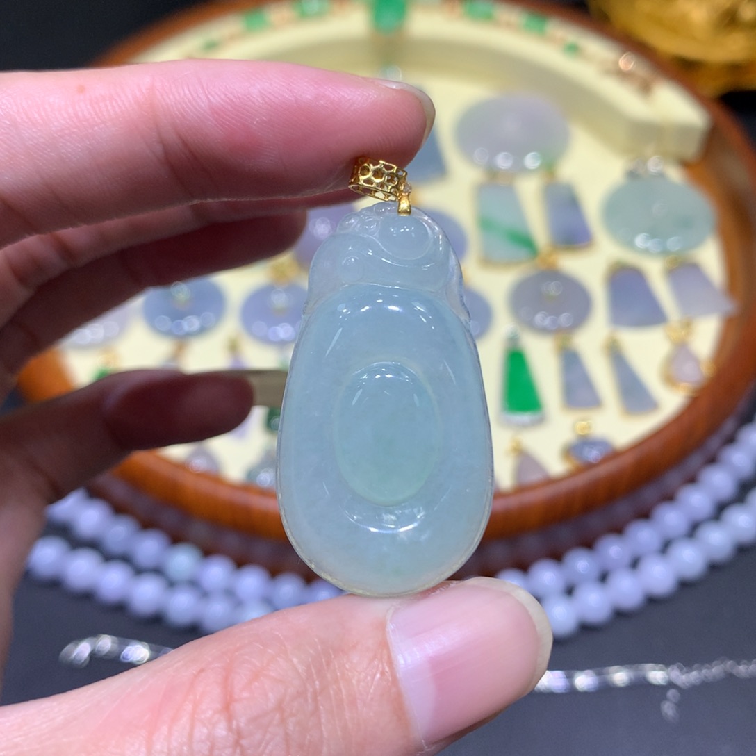 翡翠吊坠(不含链)18K金镶嵌