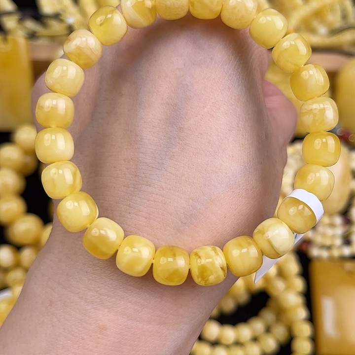 琥珀颈饰未镶嵌琥珀