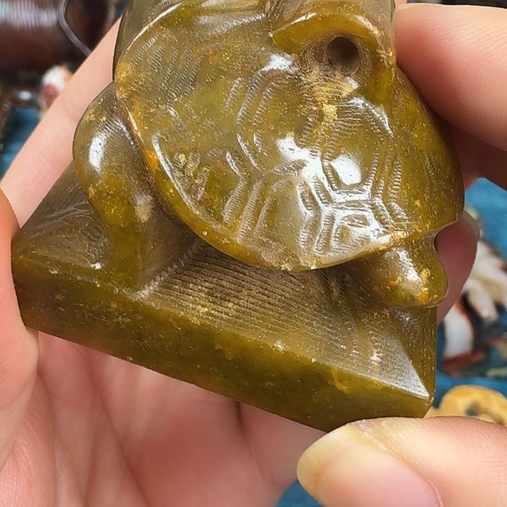 和田玉（糖玉）未镶嵌挂件