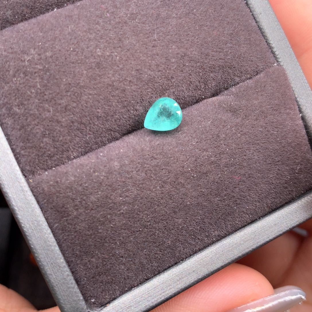 帕拉依巴碧玺1.17克拉未镶嵌